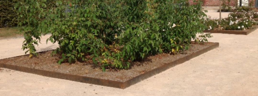 Bordure de délimitation en acier